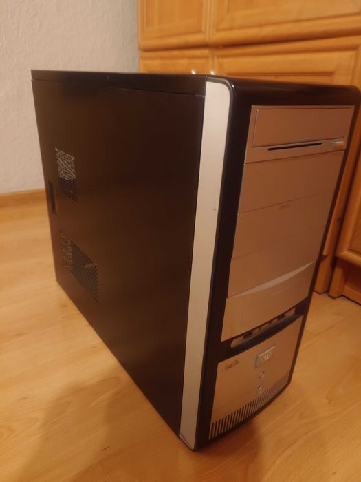 Komputer stacjonarny (i5, Asus, R9 380X)