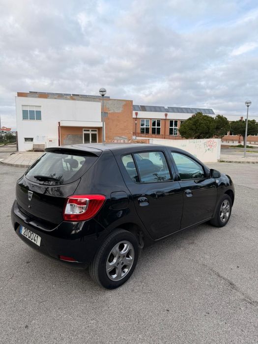 Dacia Sandero 2015  Impecável