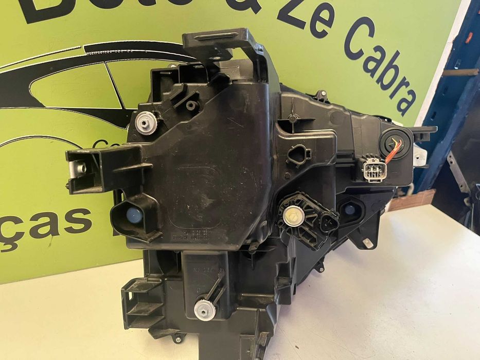 Mitsubishi Eclipe Cross - Farol Esquerdo - FF920