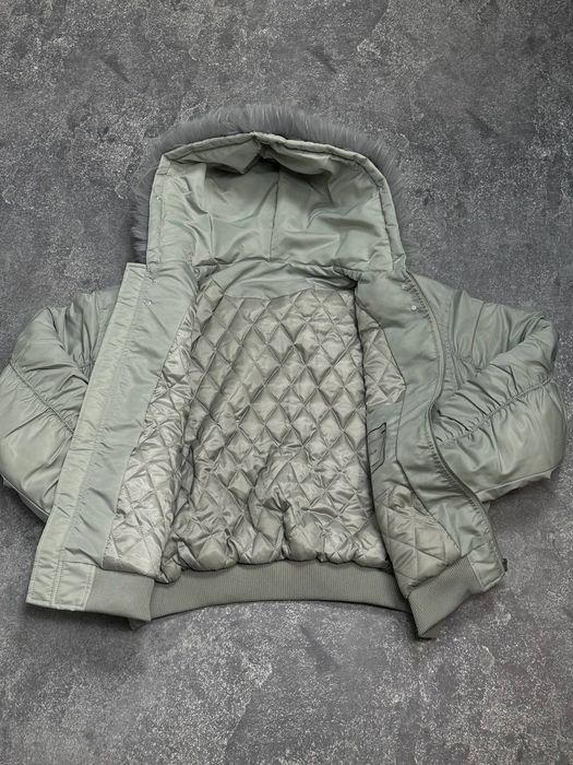 Белый бомбер с мехом MA1 opium archive аляска куртка курточка серая М