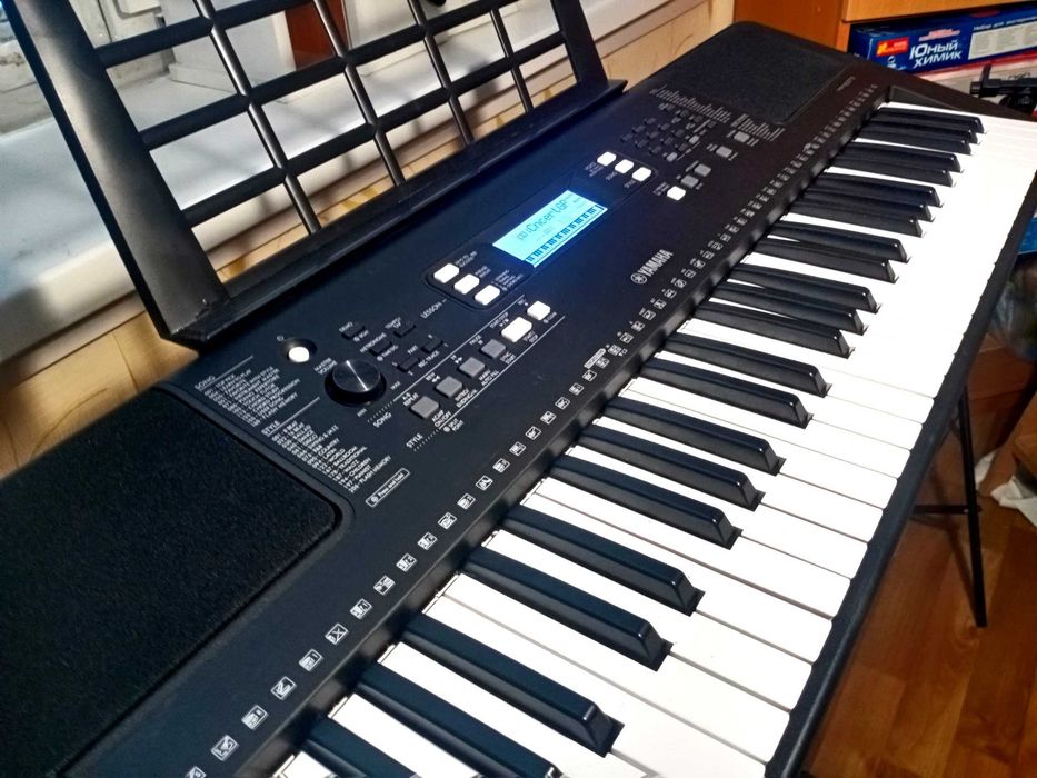 Yamaha PSR-E373 синтезатор как новый