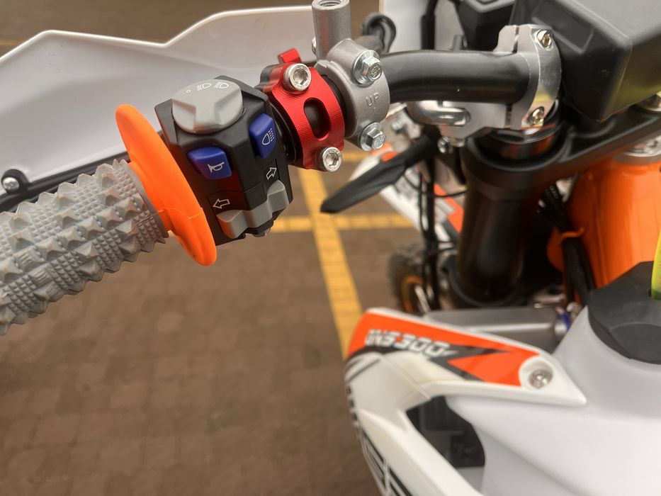 В наявності.‼️2025GEON DAKAR GNХ300 (4V)