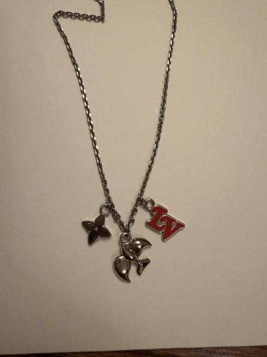 ожерелье Collier LV Dove от Louis Vuitton.