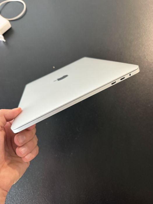 MacBook Pro 13" 2017 | i7 3.5 GHz | 8 GB | 512 GB SSD | Ідеальний стан