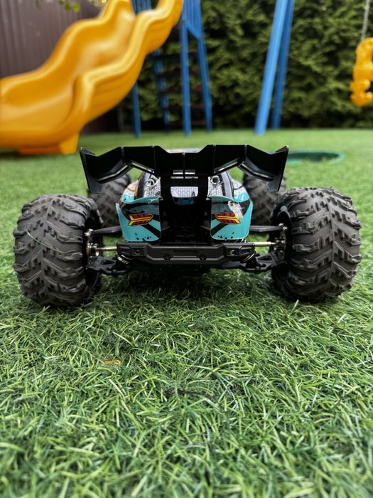 Машинка позашляховик на радіокеруванні 4х4 70км/год SWEEP