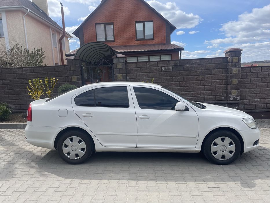 Skoda Octavia 2012 VIN TMBDT61Z7D8014851 фото оголошення 10 з 13