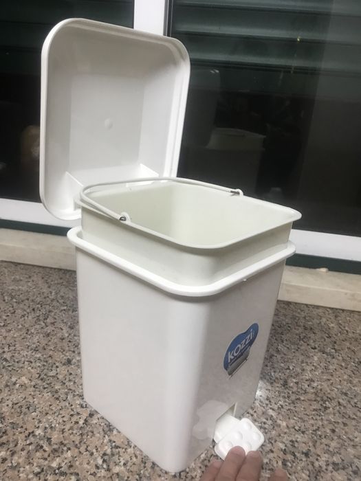 Caixote para casa de banho