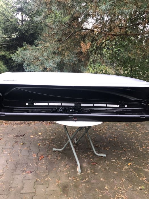 Box dachowy PORSCHE produkowany Thule