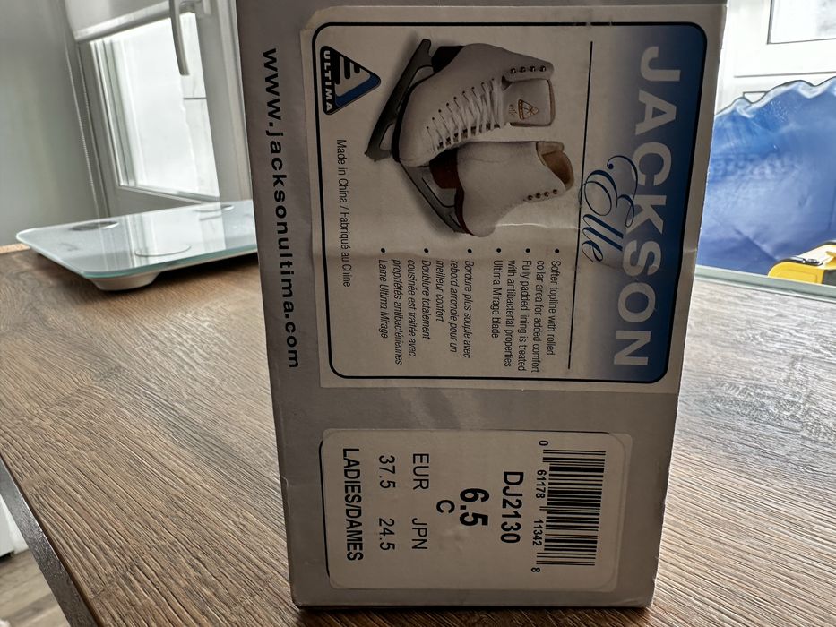 Нові ковзани Jackson Elle