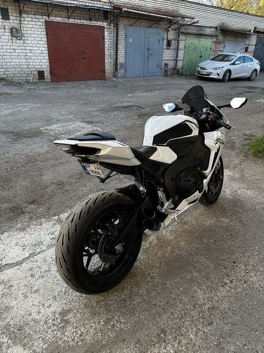 Продам Honda Cbr1000rr