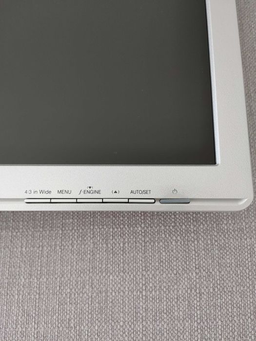 Monitor LCD LG W2242S Flatron