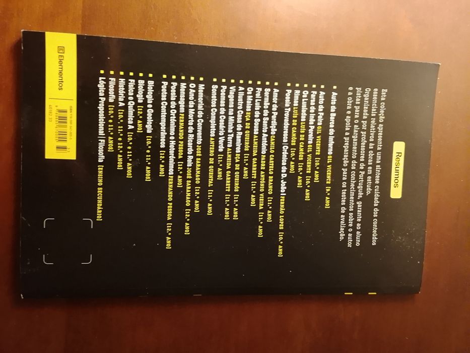 Vendo resumo Maias de Eça de Queirós