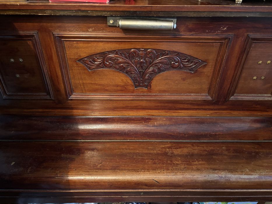 Pianino zabytkowe