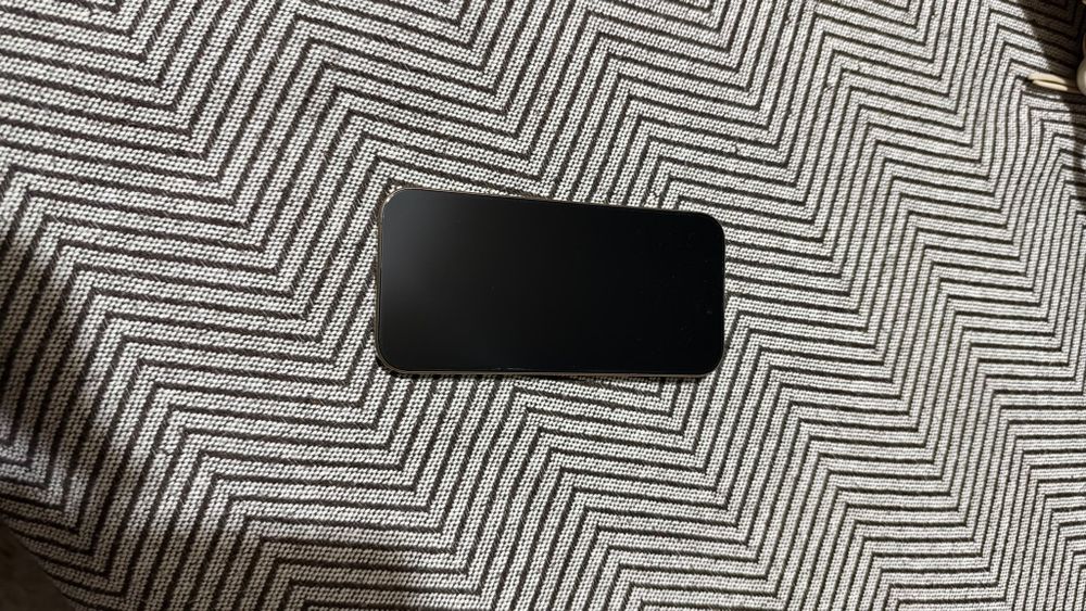 iPhone 16 Pro – Excelente Estado