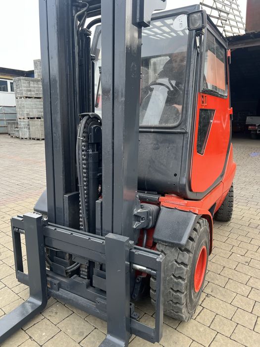 Лінде 3.0D 2004 року