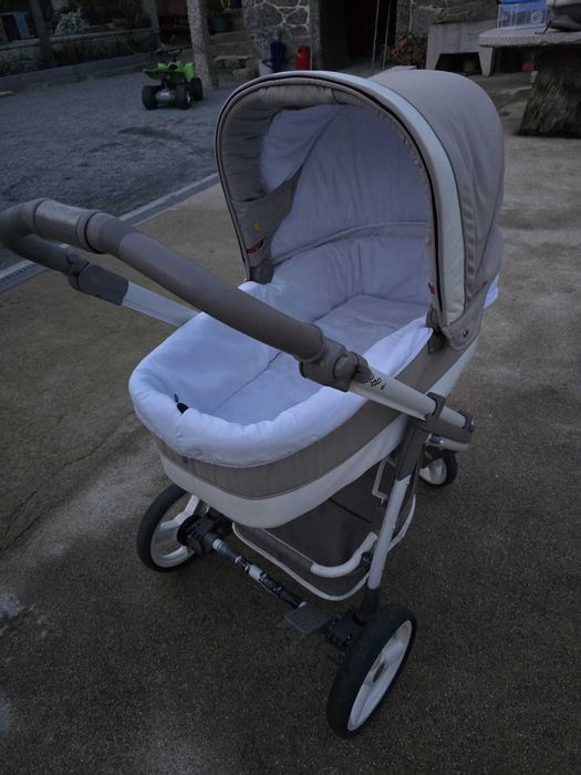 Carrinho de bebé