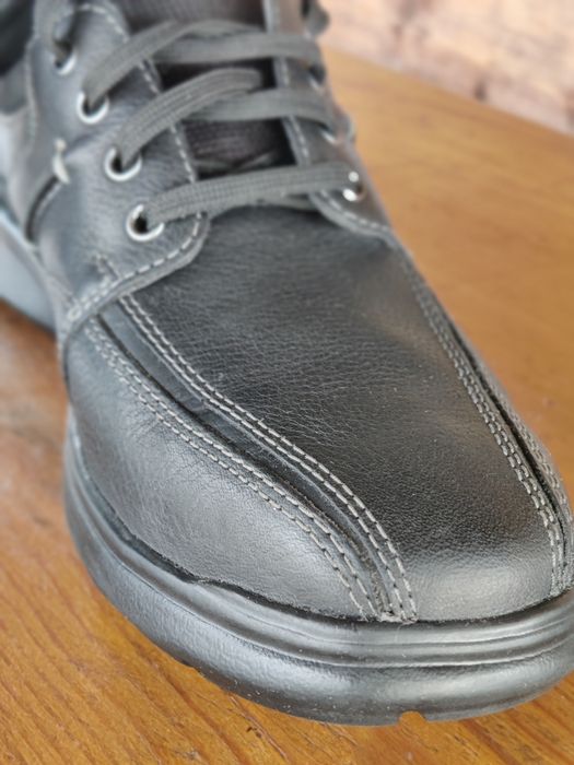 Чоловічі спортивні туфлі Clarks. Шкіра, розмір 44, 45