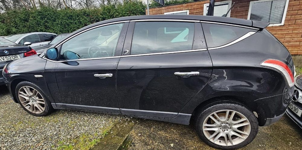 Carro usado  e bom estado