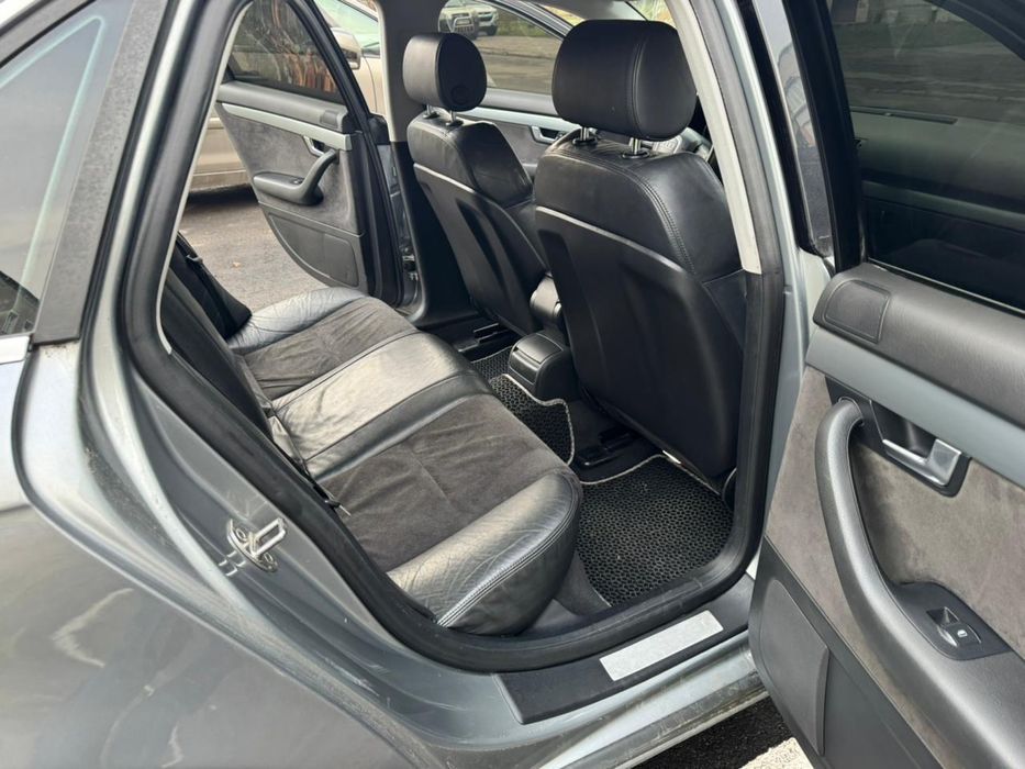 Продам АУДІ а4 б7  2005 року.