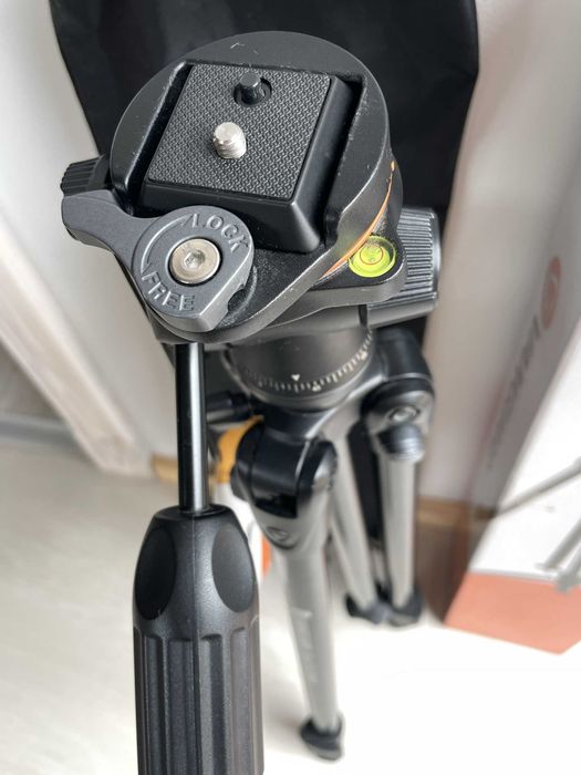 Statyw fotograficzny Vanguard Alta CA 233 AP