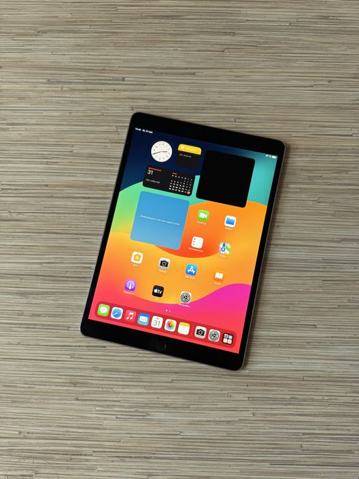 ipad pro 105 - купити планшети - Ціна на OLX.ua