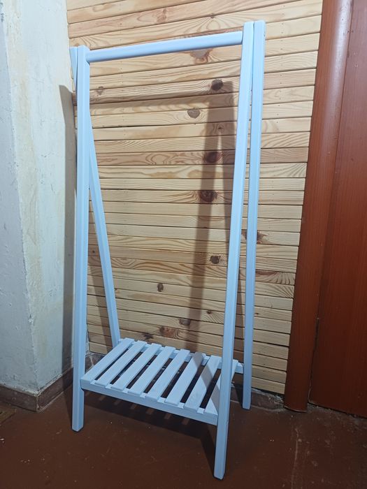 Дитяча підлогова вішалка. Рейл для одягу