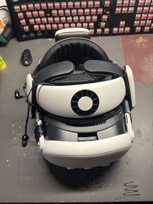 gogle vr meta quest 3 512gb z akcesoriami bobovr