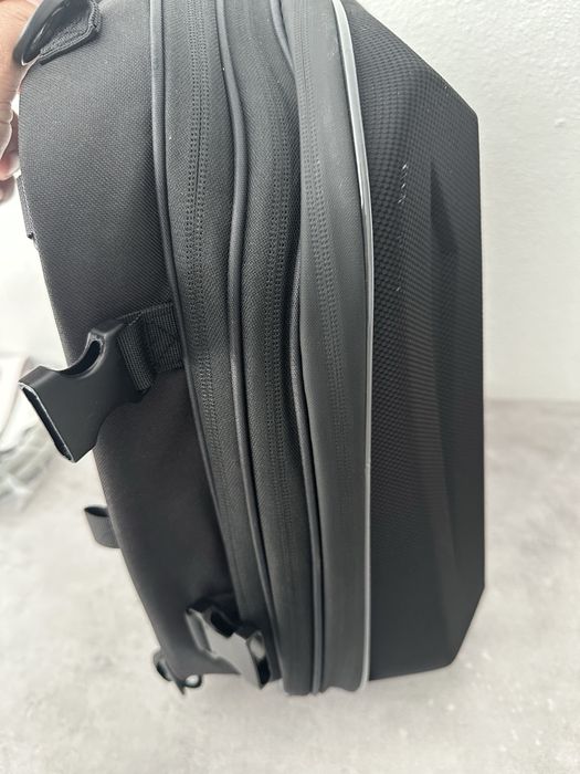 Mochila traseira ou lateral de moto