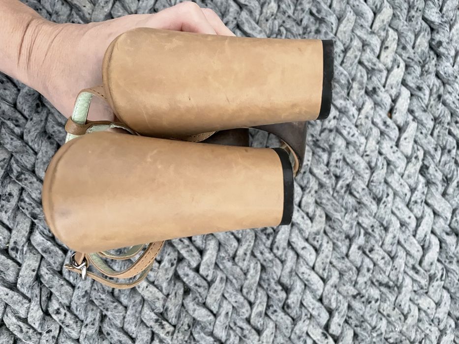 Pabia, sandałki nude, skóra naturalna, 39, słupek, wygodne