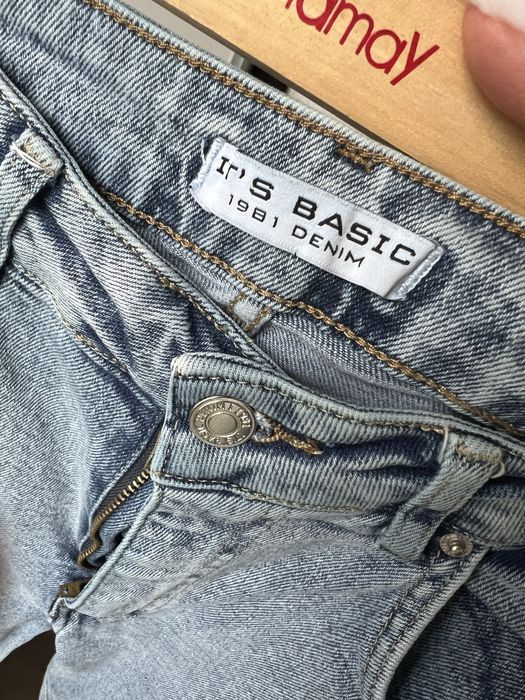 Джинси кльош світло-блакитні з розрізами  Its basic