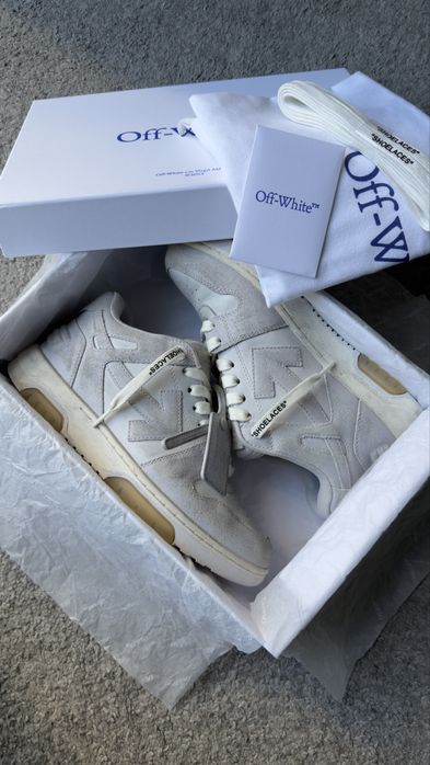 Off-White “out of office” vintage leather EU40