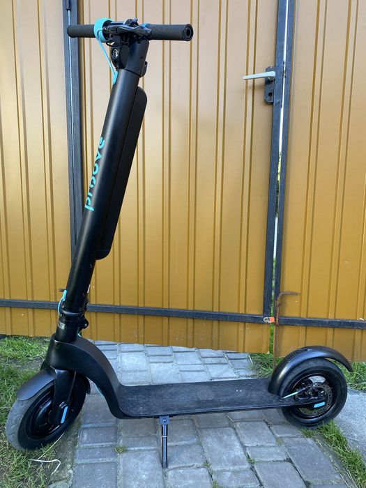 Електросамокат Proove Xsiti Pro.