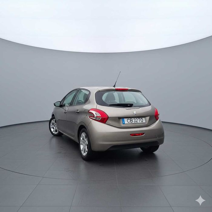 Peugeot 208 1.4 hdi – Moderno, Económico e Muito Estimado