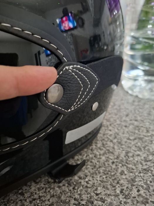 NOVO - Capacete Mota Preto- para desocupar