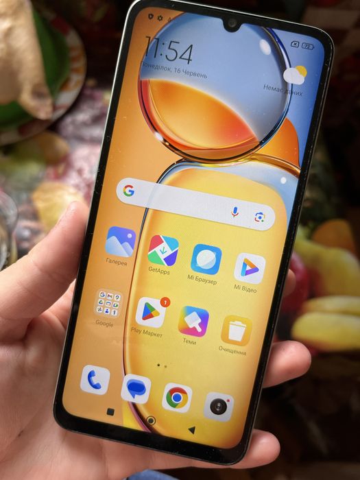 Продам в гарному стані Redmi 13C