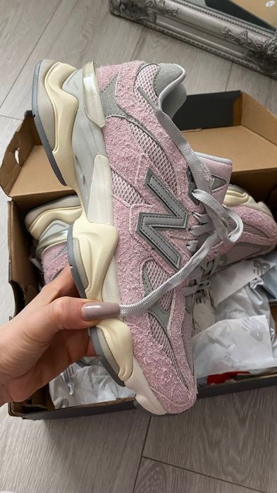 Кросівки New Balance 9060