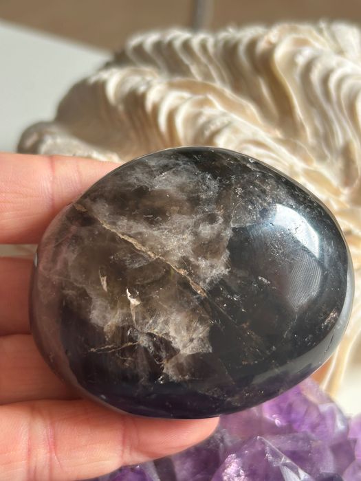 Kamień księżycowy czarny 172 g Nowość