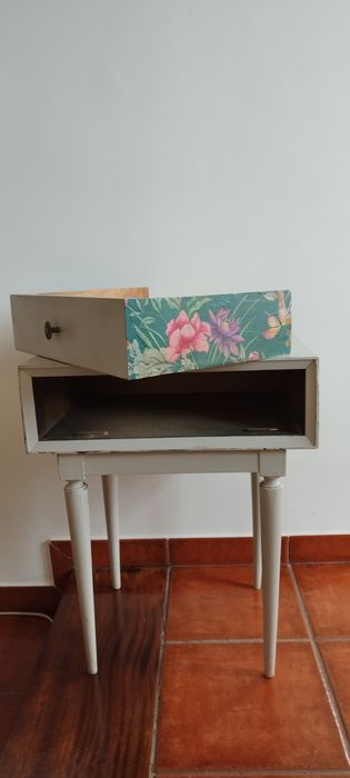 Gray side table64585937384065123