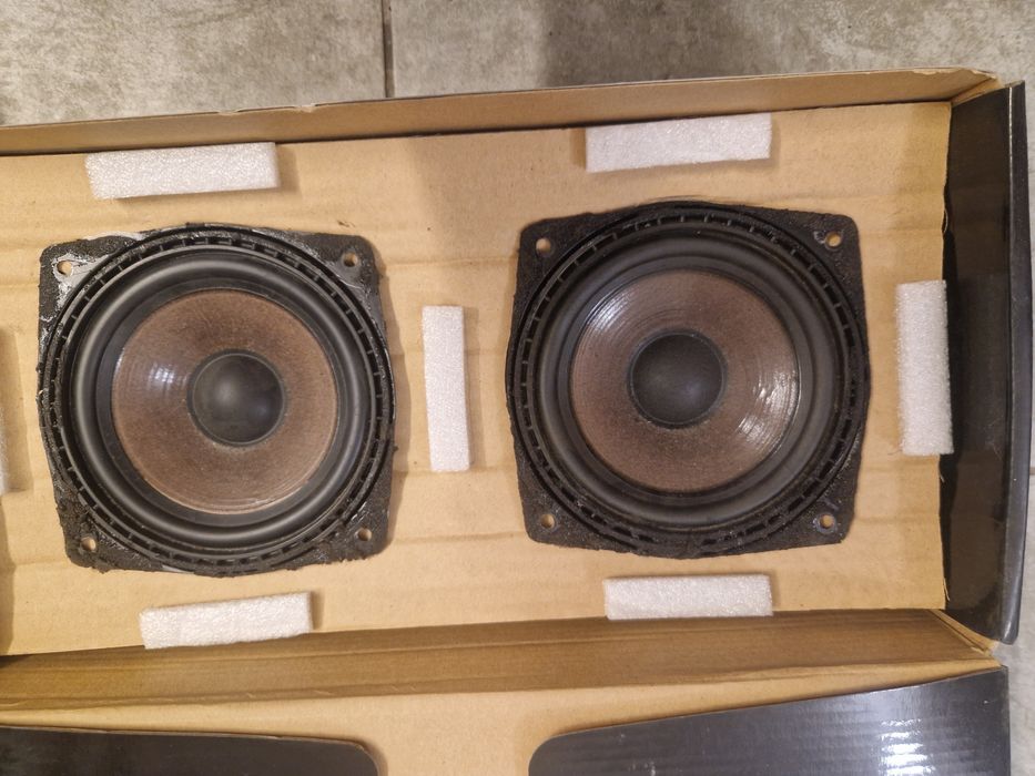 Głośniki samochodowe BMW