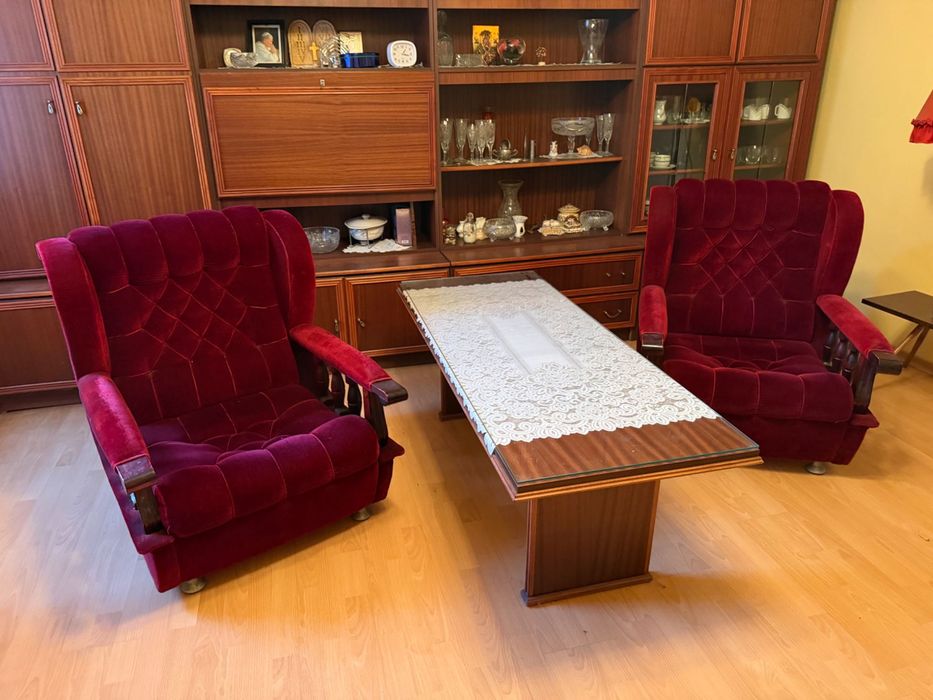 Komplet wypoczynkowy retro – kanapa, 2 fotele i ława, bordo
