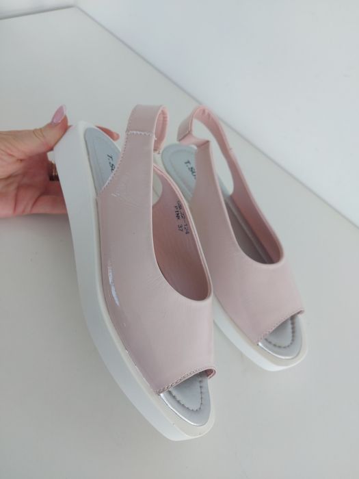 Buty damskie sandały T. Sokolski w rozmiarze 37