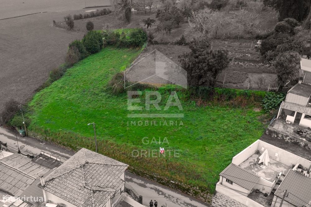Terreno 1730 m² em Pedroso