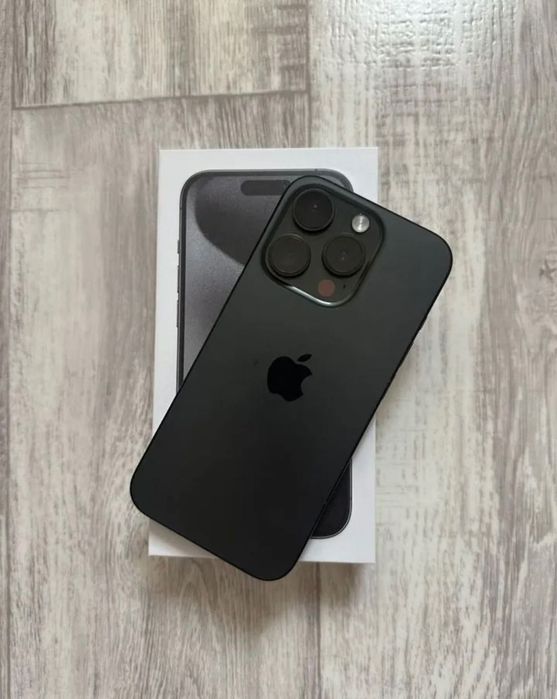 Продам iPhone 15 Pro 256 срочно