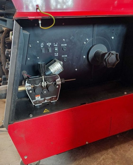 Spawarka migomat bester 330 lincoln electric