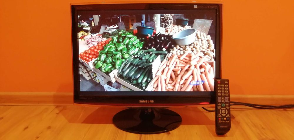 Telewizor/Monitor/TV Samsung SyncMaster T220HD DTV 22" HDMI, DVI, PC-VGA, USB, PILOT