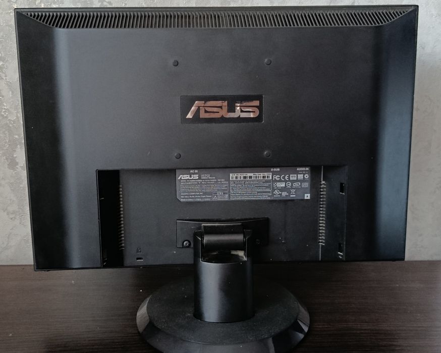 LCD Монітор Asus