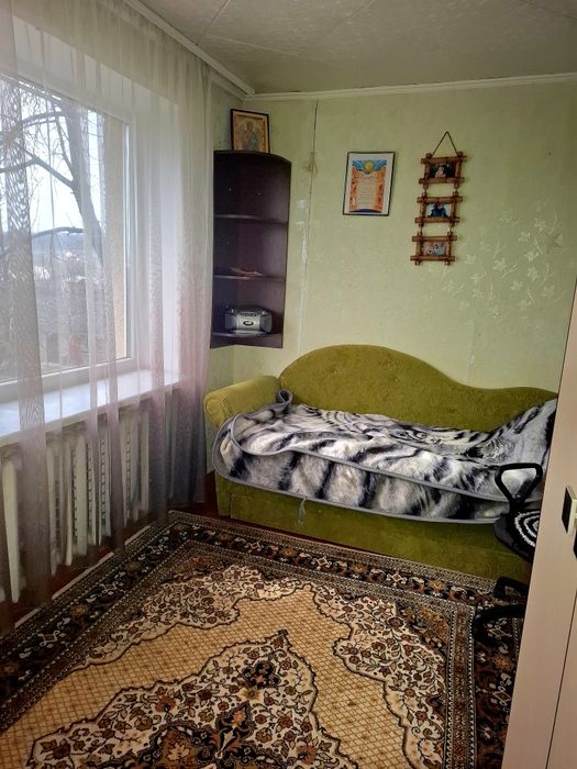 Продається квартира(частина будинку)смт.Кирнасівка,Вінницька область.