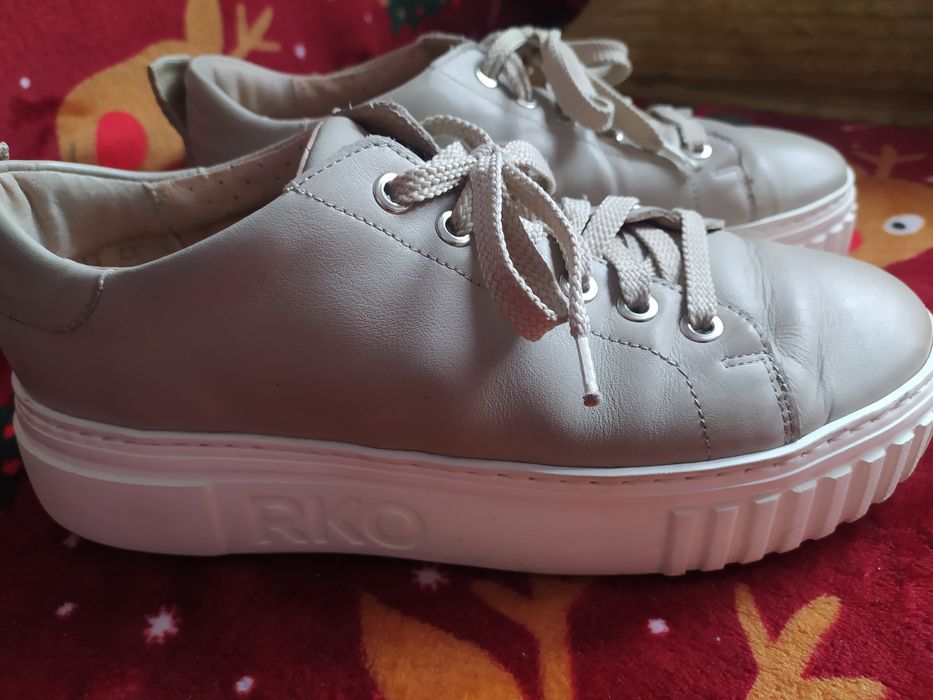 Używane buty na koturnie rozmiar 38 firmy rko