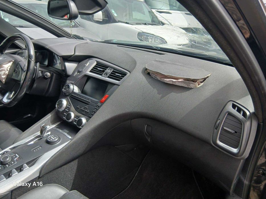 DS 5 2.0 HDI HYBRID 4x4 Diesel Elétrico