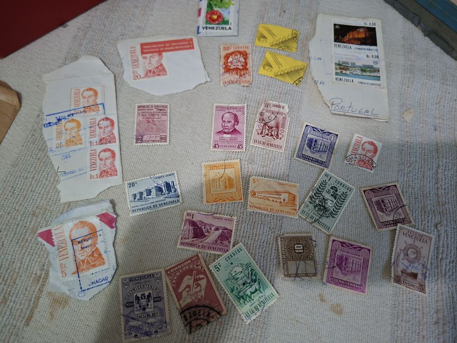 29 selos antigos da Venezuela